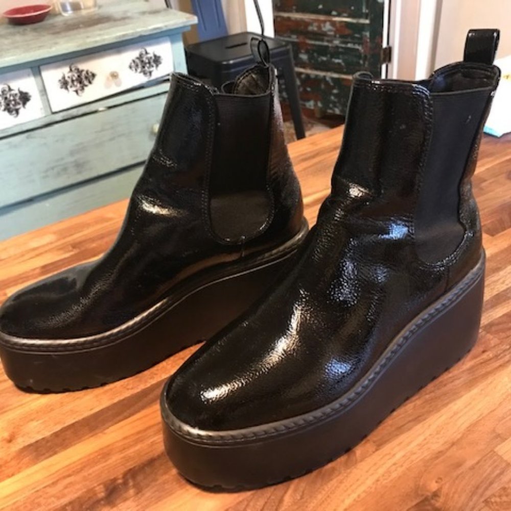Nine West Women's Henrita 3 Black Patent Platform Ankle Boot in Size 9